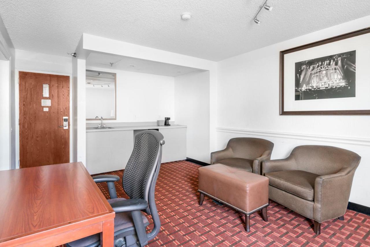 Oyo Townhouse Houston George Bush Intercontinental Hotel Exterior foto